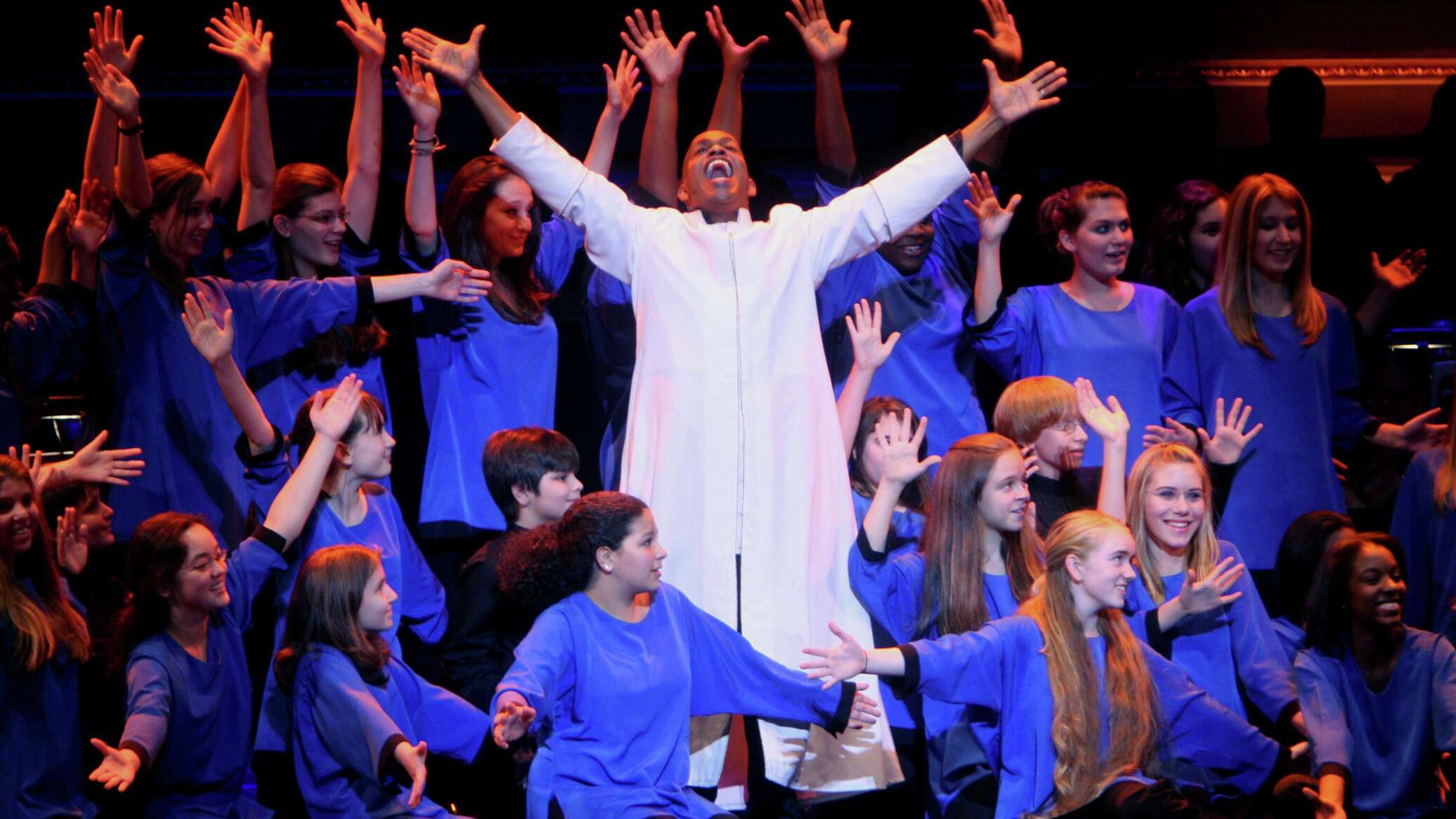 Известный оперный певец убит в США: его сын задержан как подозреваемый Известный оперный певец убит в США: его сын задержан как подозреваемый