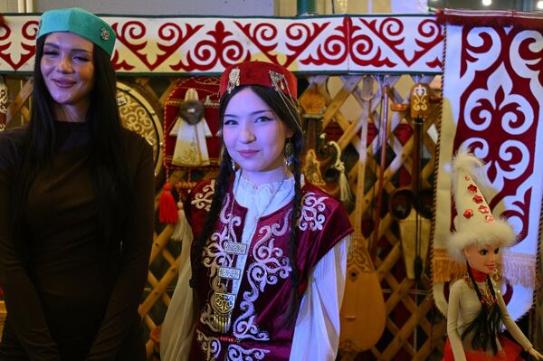 Рождественская благотворительная ярмарка в Минске. Рождественская благотворительная ярмарка в Минске. - Sputnik Беларусь