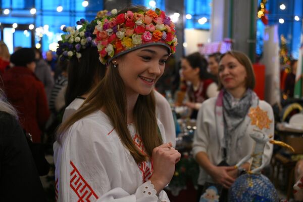 Рождественская благотворительная ярмарка в Минске. Рождественская благотворительная ярмарка в Минске. - Sputnik Беларусь