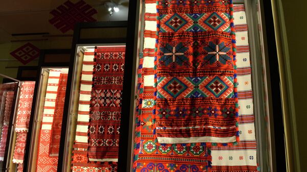 Как выглядят неглюбские рушники, включенные в список ЮНЕСКО (видео) - Sputnik Беларусь