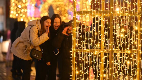 Праздничная иллюминация в Минске - Sputnik Беларусь