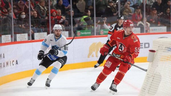 Матч между ХК Динамо (Минск) и ХК Автомобилист Матч между ХК Динамо (Минск) и ХК Автомобилист - Sputnik Беларусь