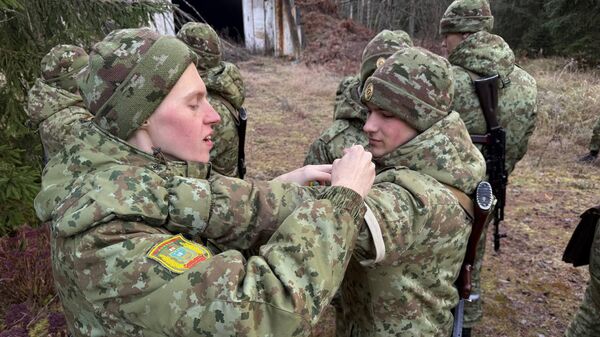 Курс молодого бойца - Sputnik Беларусь