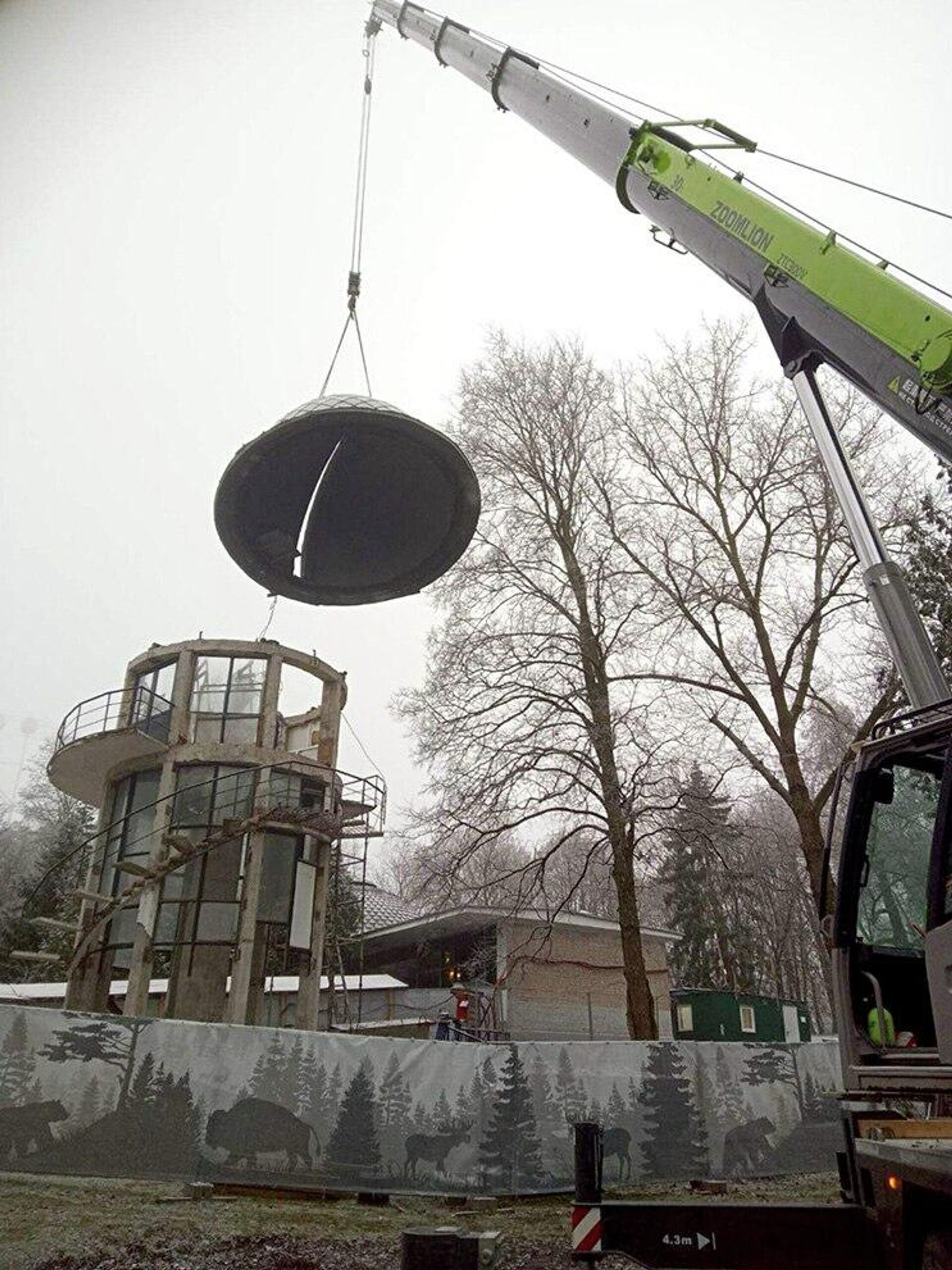 Купол демонтировали со здания обсерватории Минского планетария - Sputnik Беларусь, 1920, 20.12.2025