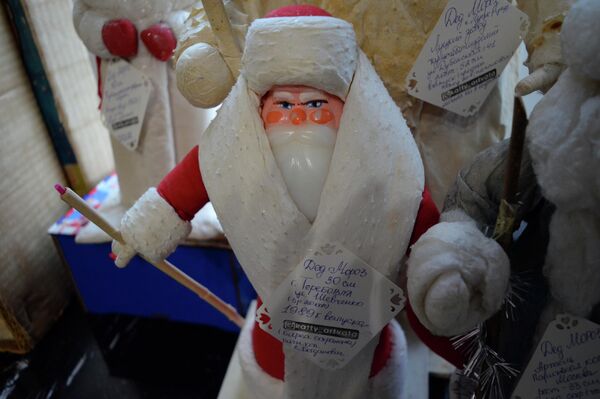 Коллекция Дедов Морозов и Снегурочек  Екатерины Богданович  - Sputnik Беларусь