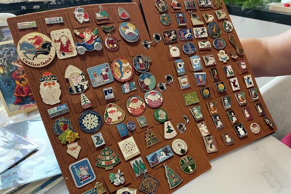 Коллекция Дедов Морозов и Снегурочек  Екатерины Богданович  - Sputnik Беларусь