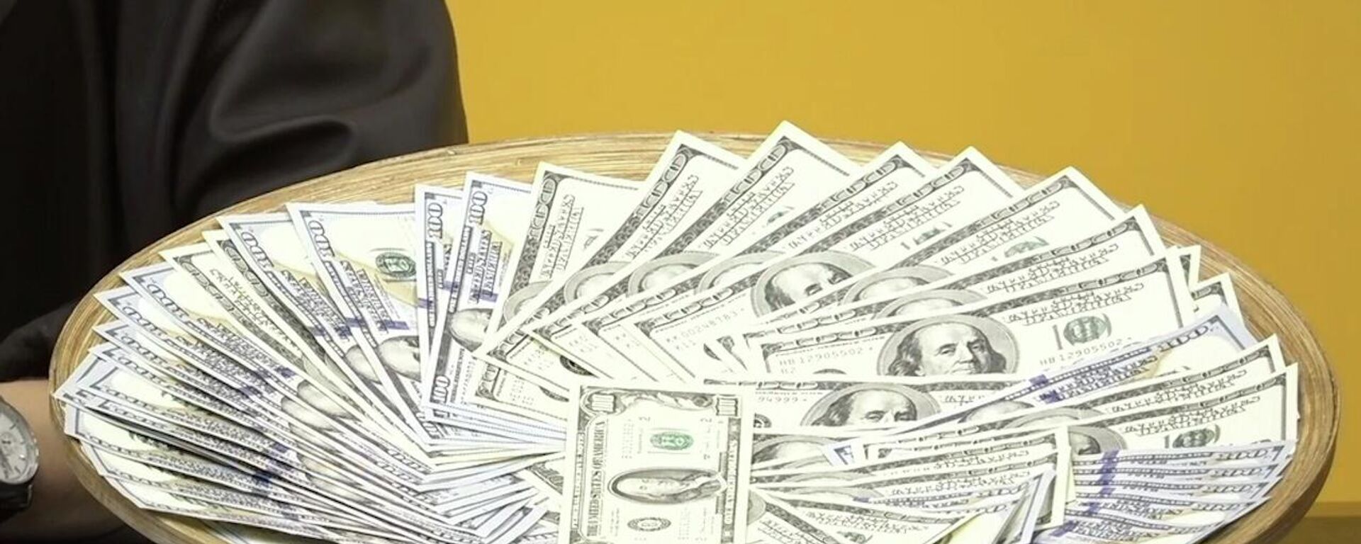 Беларускі дызайнер сабраў рэдкую калекцыю купюр - Sputnik Беларусь, 1920, 23.12.2025