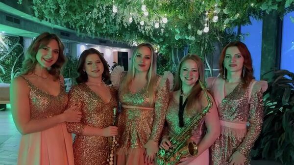 Здоровья и процветания пожелали белорусам Чараўніцы в Новом году - Sputnik Беларусь