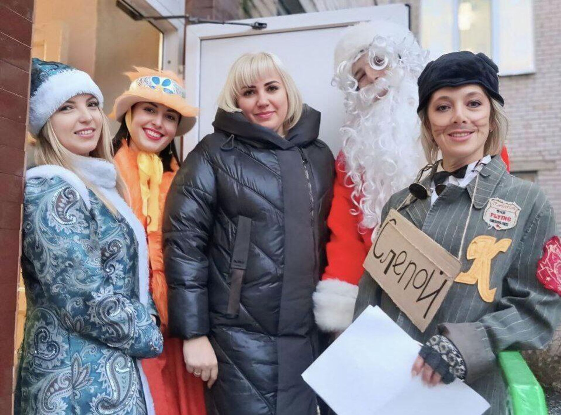 Елена из Витебска несколько лет играет роль Снегурочки на городских мероприятиях, детских утренниках и корпоративах.