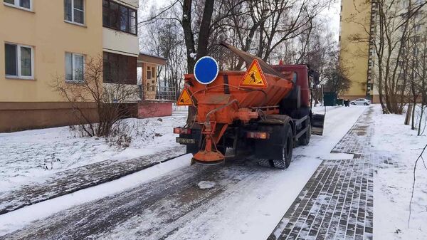 Уборка снега в Минске - Sputnik Беларусь