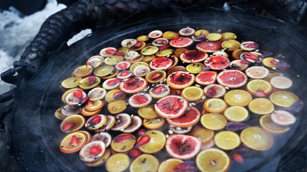 Приготовление глинтвейна - Sputnik Беларусь