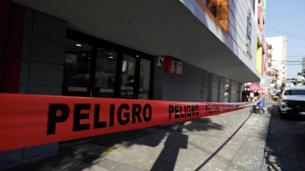 Упавшие после землетрясения в Мексике куски бетона - Sputnik Беларусь