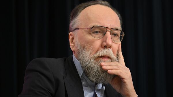 Философ, политолог, социолог Александр Дугин - Sputnik Беларусь