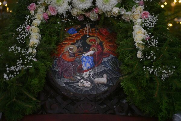 Рождественская служба в Храме Вознесения Господня в Фаниполе - Sputnik Беларусь