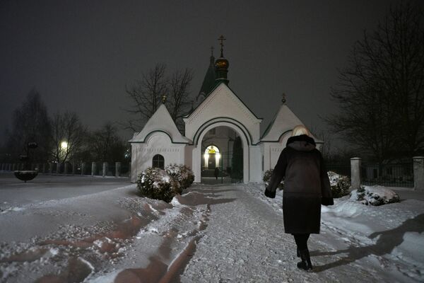Рождественская служба в Храме Вознесения Господня в Фаниполе - Sputnik Беларусь