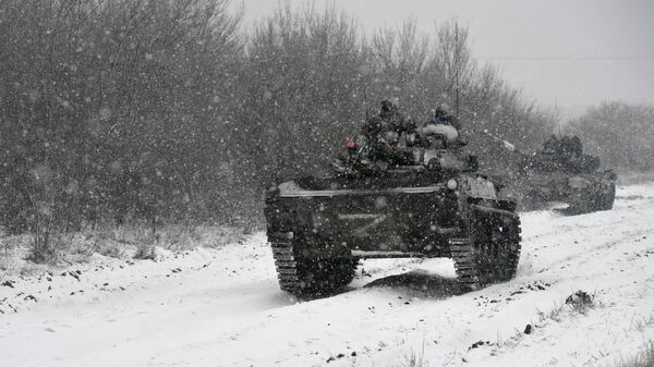 Работа танков Т-72Б в зоне СВО - Sputnik Беларусь