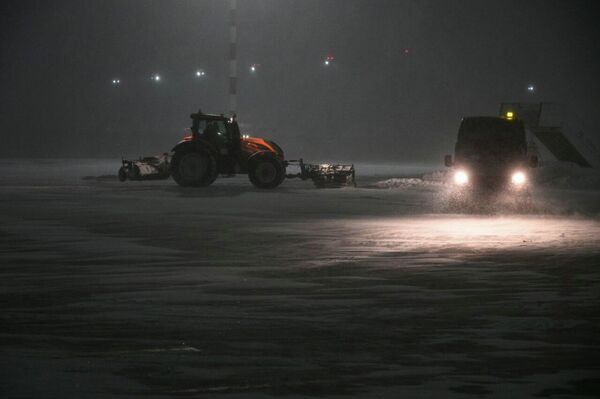 Национальный аэропорт Минск - Sputnik Беларусь