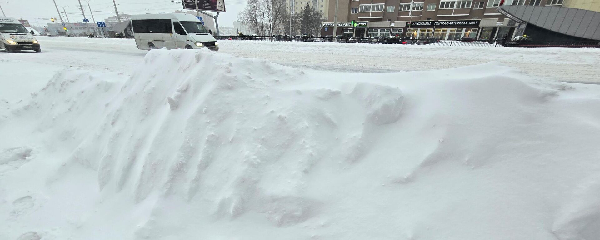 Снег на вуліцах Мінска - Sputnik Беларусь, 1920, 09.01.2026