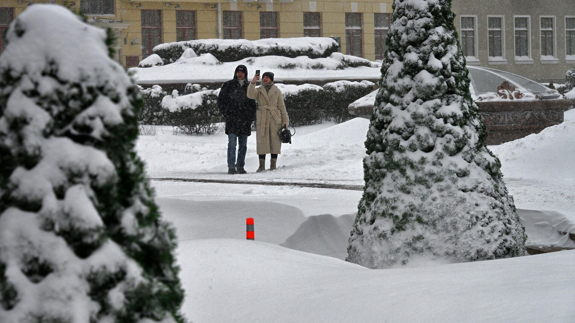 Снег в Минске Снег в Минске - Sputnik Беларусь, 1920, 28.02.2026