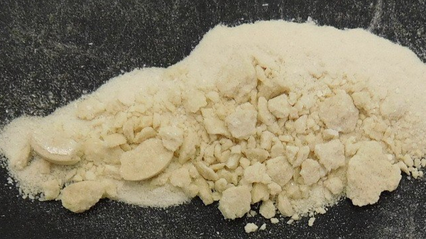 Порошкообразное вещество из аптечки, содержит опасное психотропное вещество, разрешенное к контролируемому обороту − апрофен (тарен) - Sputnik Беларусь