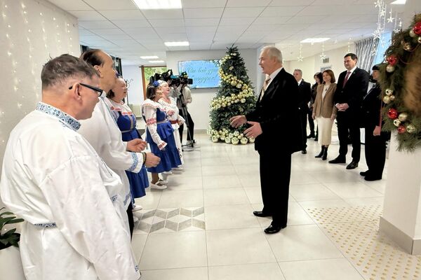 МИД передал новогодние подарки в пансионат Гармония МИД передал новогодние подарки в пансионат Гармония - Sputnik Беларусь