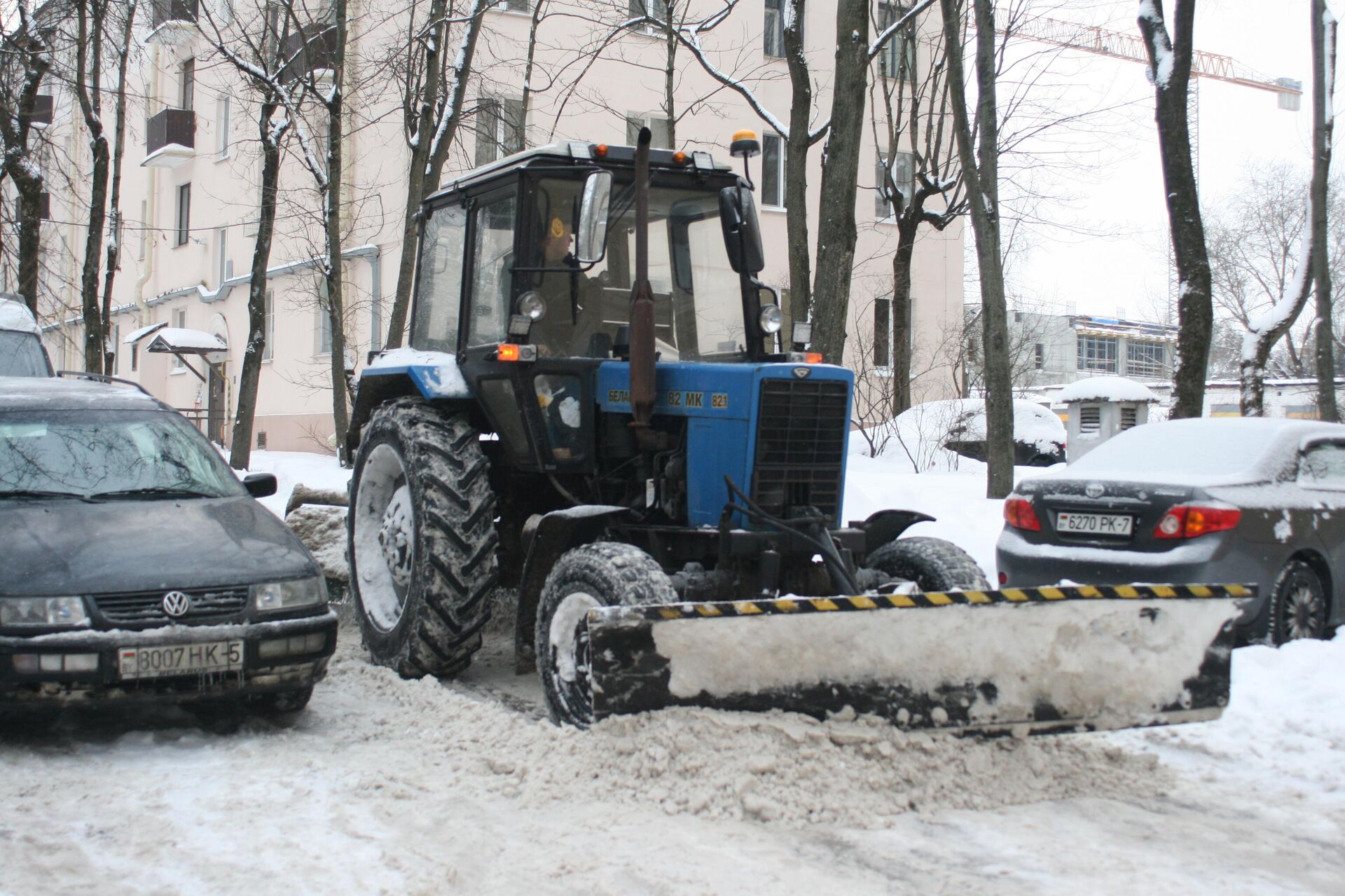 Уборка снега в Минске - Sputnik Беларусь, 1920, 15.01.2026