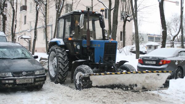 Уборка снега в Минске - Sputnik Беларусь