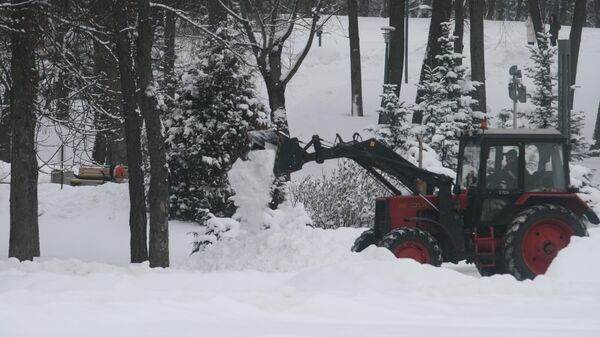 Уборка снега в Минске - Sputnik Беларусь