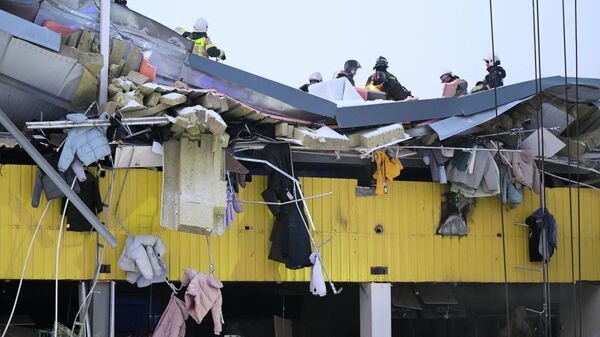 В Новосибирске обрушилась кровля торгового центра - Sputnik Беларусь