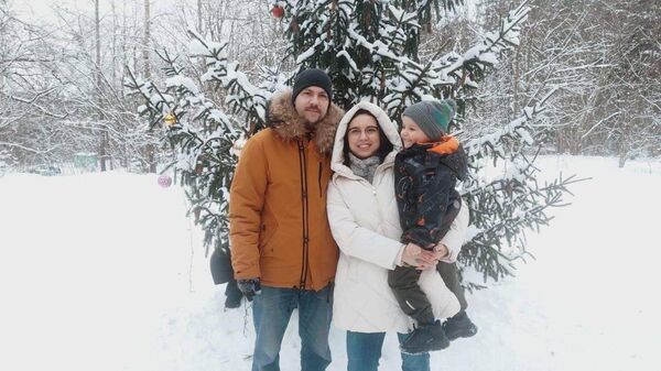 Ольга и Павел с сыном - Sputnik Беларусь