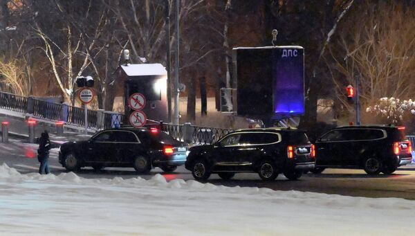 Кортеж специального посланника президента США Стивена Уиткоффа въезжает на территорию Московского Кремля.  - Sputnik Беларусь