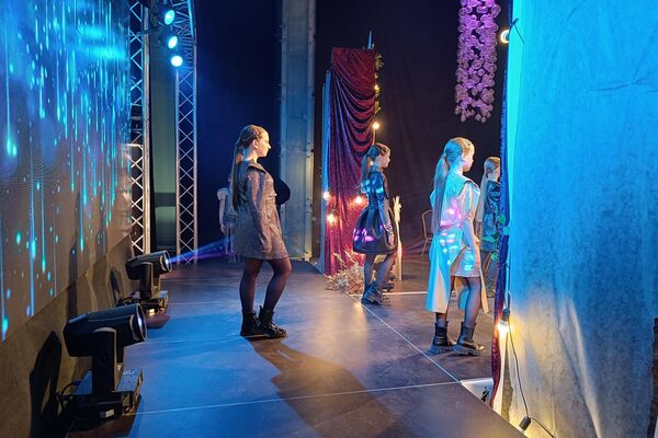 Рождественский бал: модная сказка объединила моделей из Беларуси и России - Sputnik Беларусь