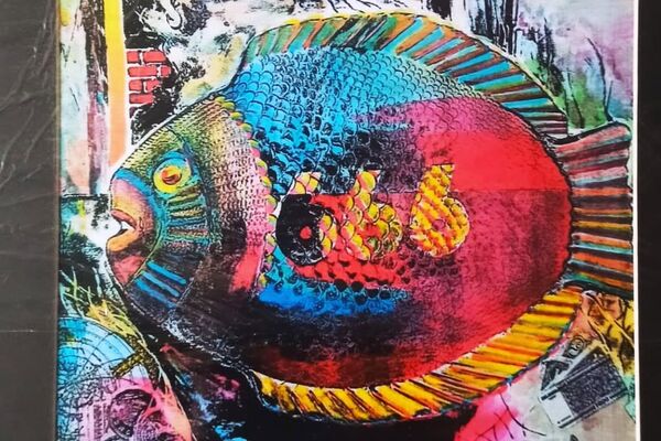 Свежие работы художника отличаются от его раннего периода творчества. Они стали ярче, красочнее. Автор сегодня работает в смешанной технике, используя акриловые и акварельные краски, добавляя штрихи авторучкой - Sputnik Беларусь