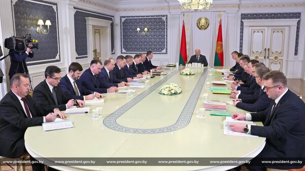 Президент Беларуси Александр Лукашенко 27 января собрал совещание по вопросам развития сотрудничества с КНР.  - Sputnik Беларусь