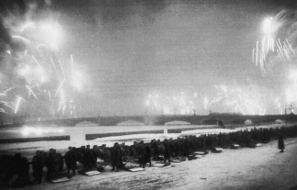 Салют в Ленинграде по случаю полного снятия блокады города - Sputnik Беларусь