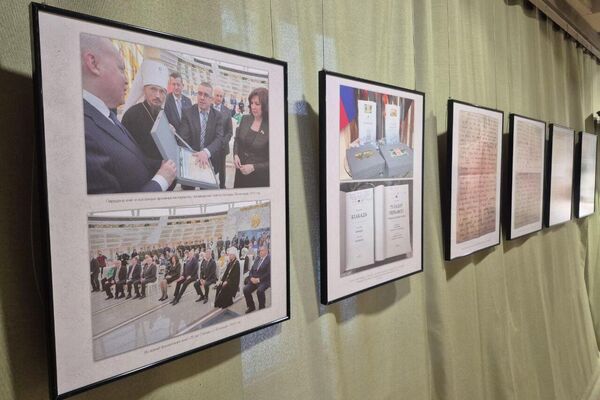 Выставка в честь годовщины снятия блокады Ленинграда открылась в Минске - Sputnik Беларусь