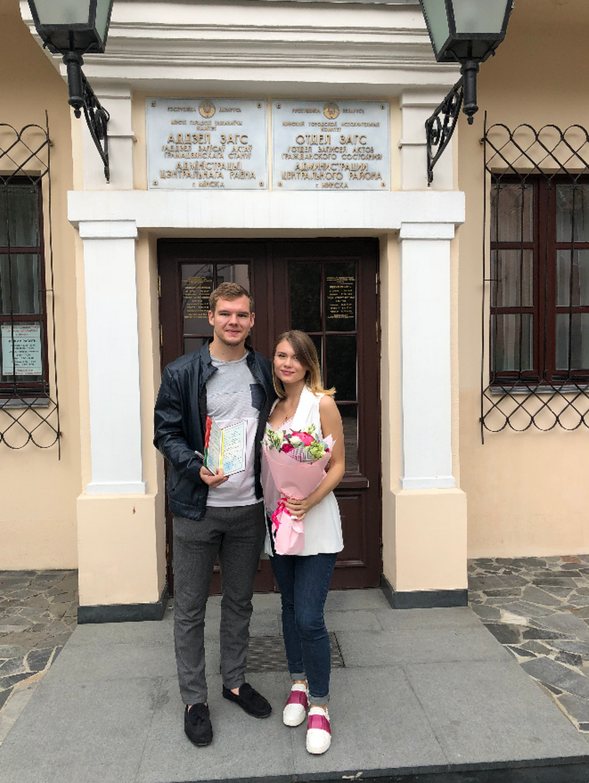 Кирилл расписался с Алисой в Минске Кирилл расписался с Алисой в Минске - Sputnik Беларусь, 1920, 28.01.2026