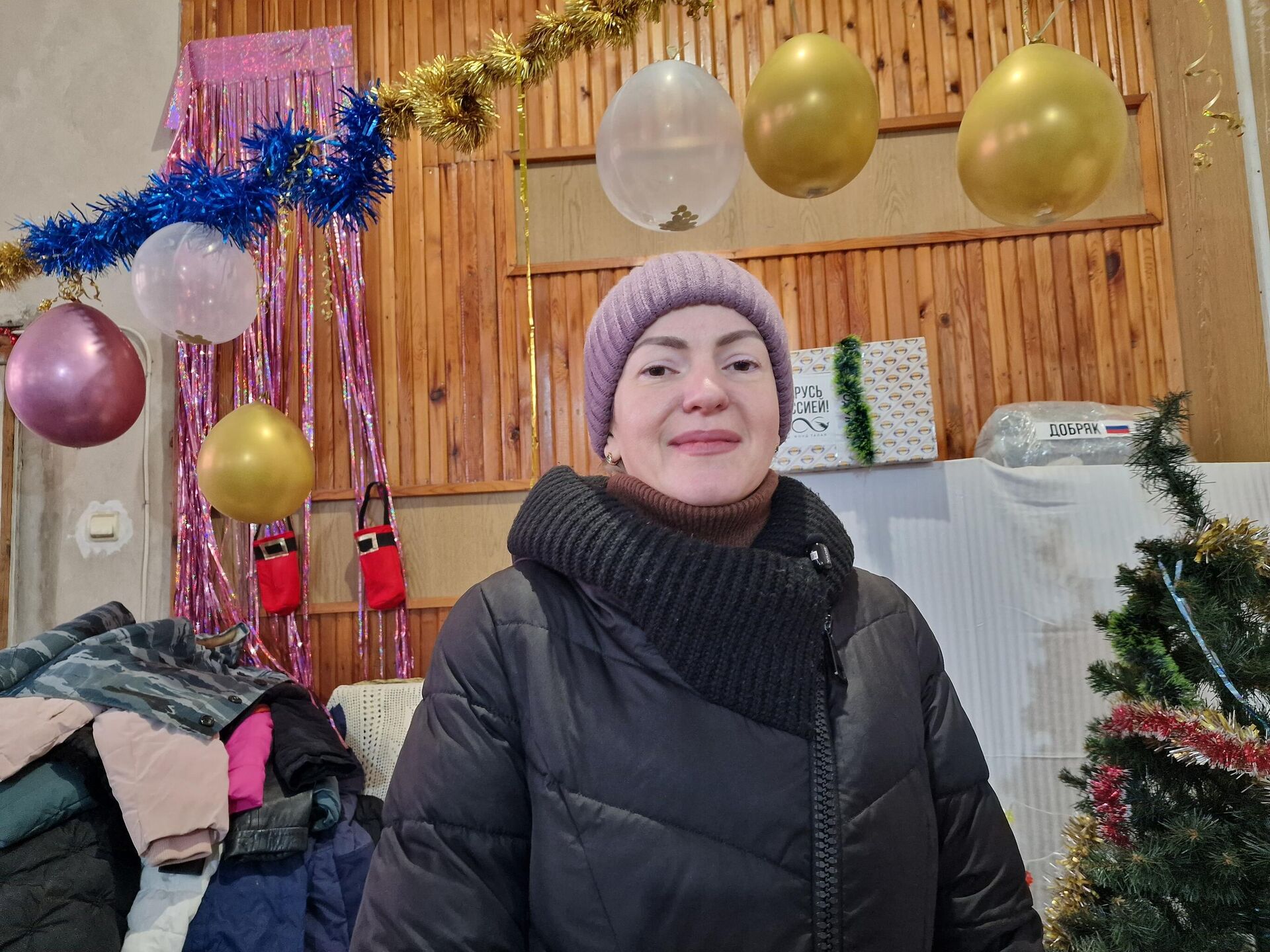 Волонтер гуманитарного центра Яблочко Евгения