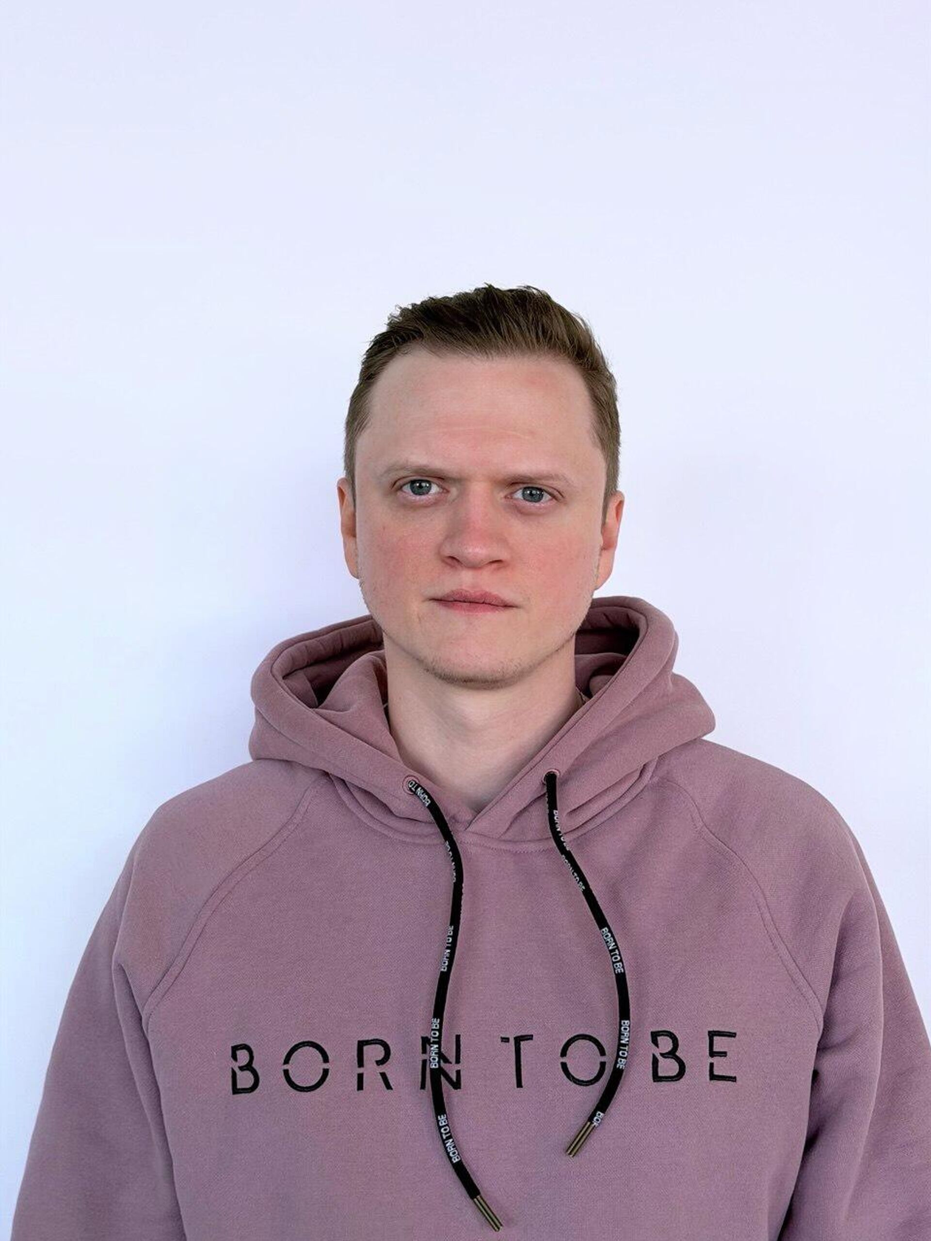 Шеф-редактор Telegram-отдела радио Sputnik Павел Баринов - Sputnik Беларусь, 1920, 09.02.2026