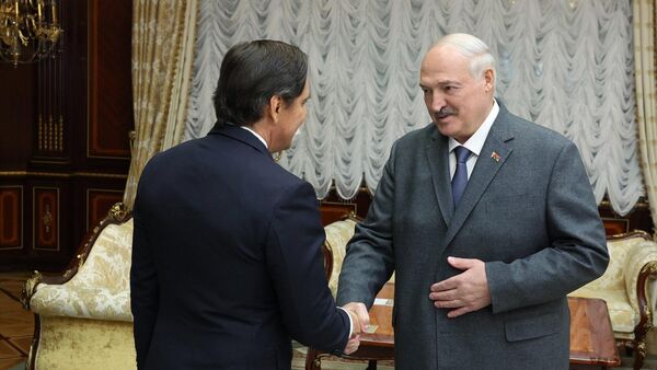 Встреча президента Беларуси Александра Лукашенко с послом Бразилии Бернардом Клинглом  - Sputnik Беларусь