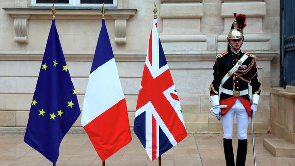 Флаги Британии, Франции и Евросоюза - Sputnik Беларусь