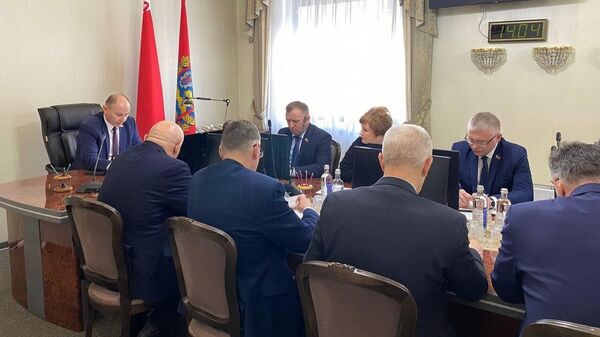 Заседание штаба по подготовке и проведению XIII Форума регионов Беларуси и России - Sputnik Беларусь