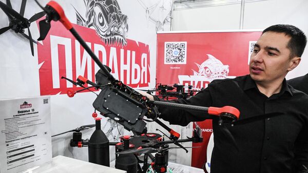 Дроны Пиранья на выставке 13-го Национального авиационного инфраструктурного салона в Москве - Sputnik Беларусь