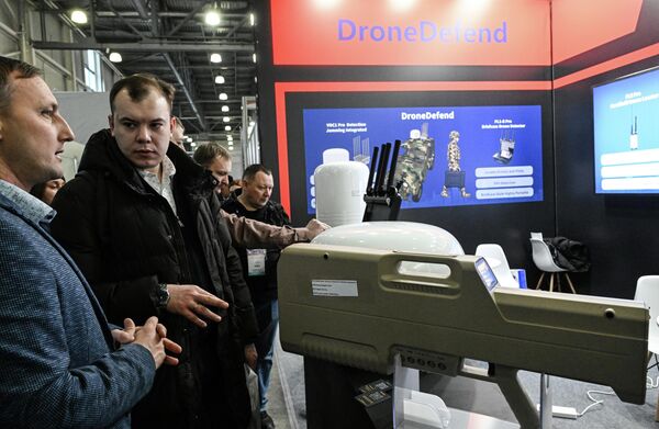 Противодроновое ружье. - Sputnik Беларусь