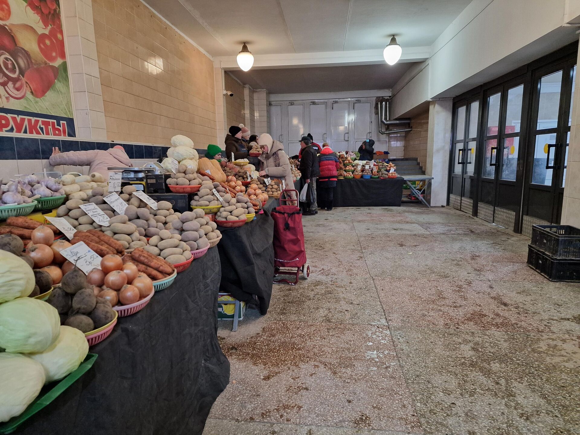 Февральский обзор цен на Комаровке - Sputnik Беларусь, 1920, 05.02.2026