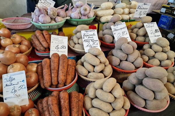 Февральский обзор цен на Комаровке - Sputnik Беларусь