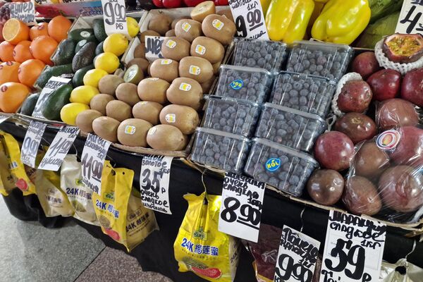 Февральский обзор цен на Комаровке - Sputnik Беларусь