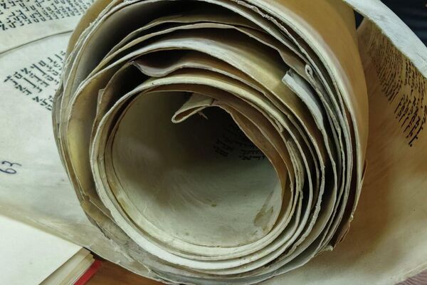 Свитки Торы в Президентской библиотеке Беларуси - Sputnik Беларусь