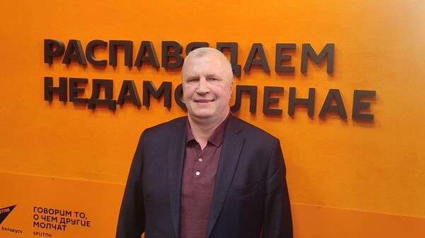 Левчук: цель размещения танков Leopard в Литве - отвлечь наше внимание от Украины - Sputnik Беларусь