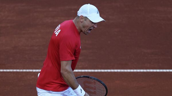 Серб Душан Лайович в матче Кубка Дэвиса - Sputnik Беларусь